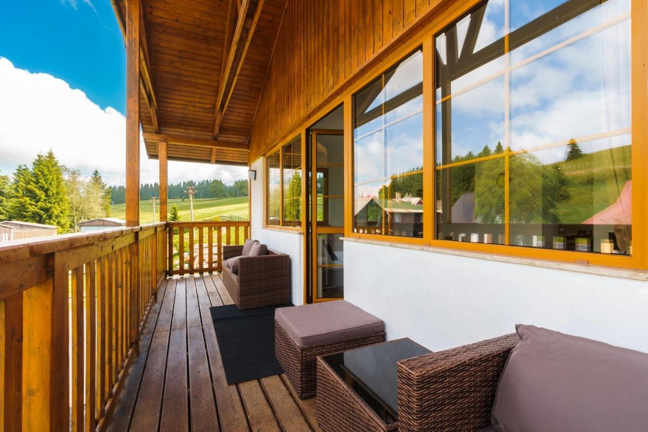 Apartmán Ela Horni Blatna Exterior foto