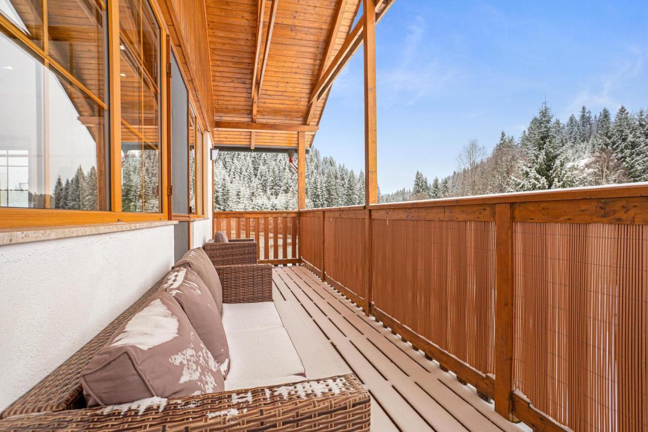 Apartmán Ela Horni Blatna Exterior foto