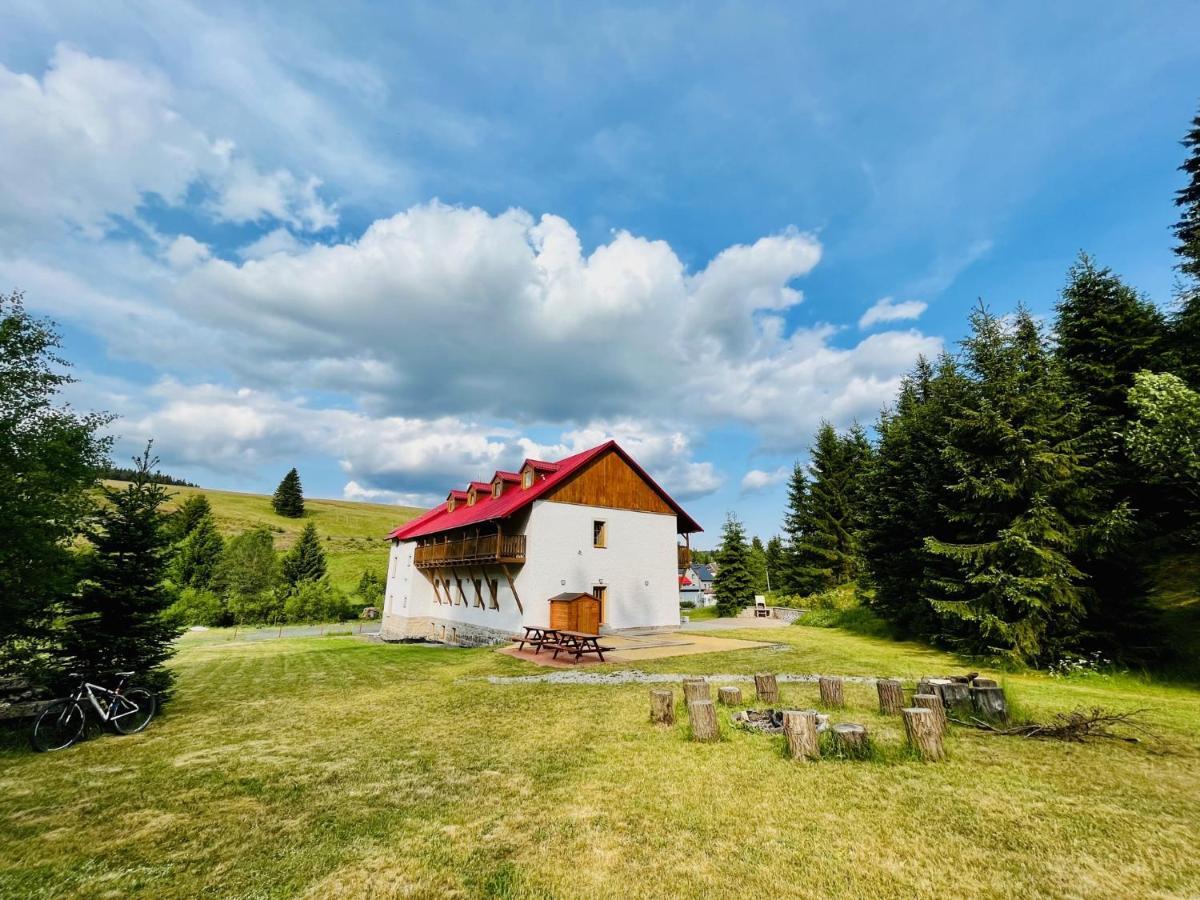 Apartmán Ela Horni Blatna Exterior foto